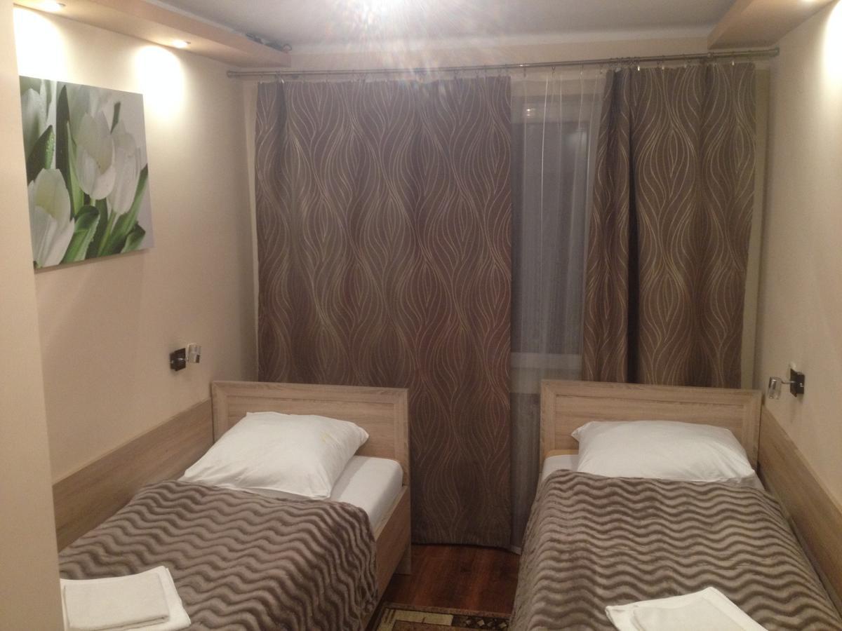 Hotel Mis Bochnia Ngoại thất bức ảnh