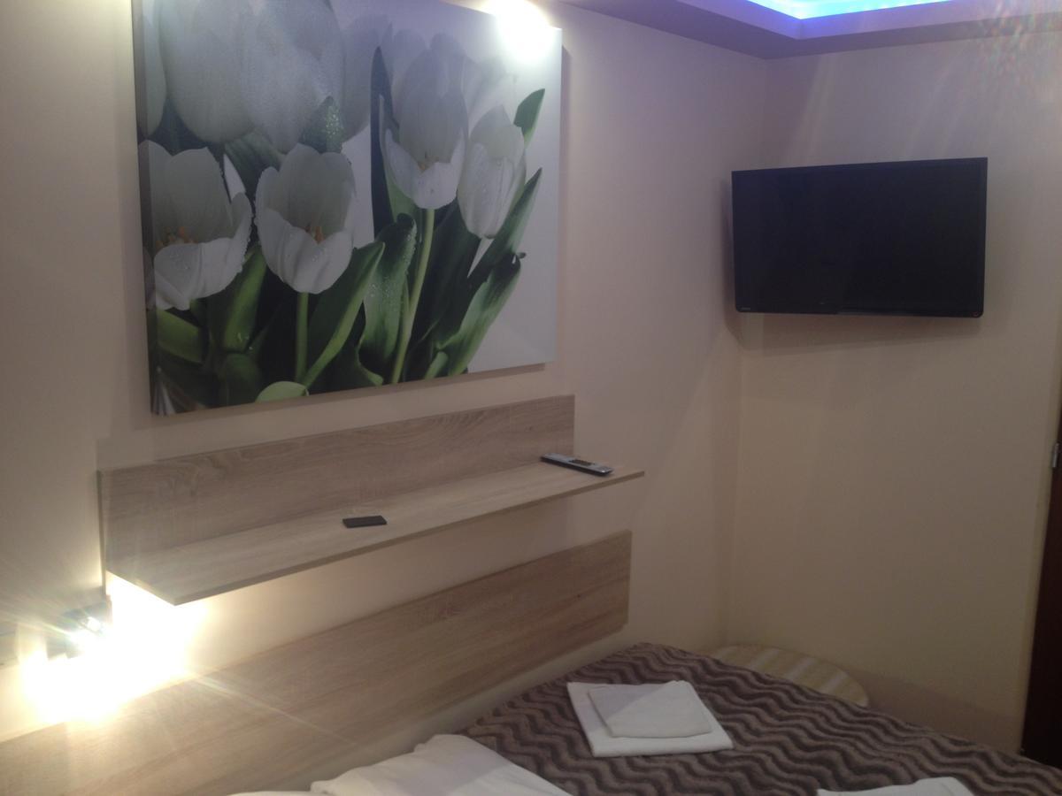 Hotel Mis Bochnia Ngoại thất bức ảnh