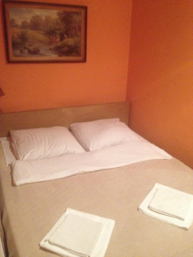 Hotel Mis Bochnia Ngoại thất bức ảnh