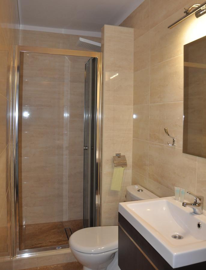 Hotel Mis Bochnia Ngoại thất bức ảnh